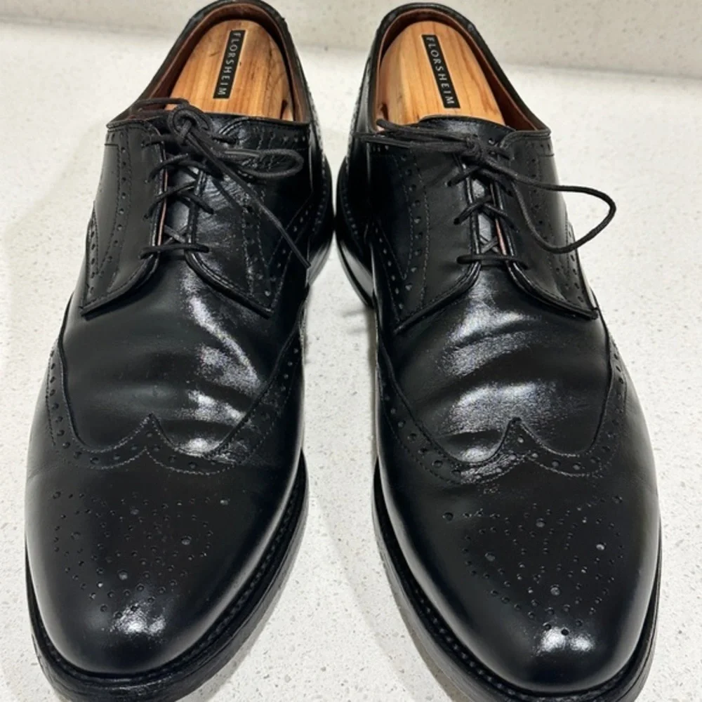 Allen‎ Edmonds - Picture 4 of 7
